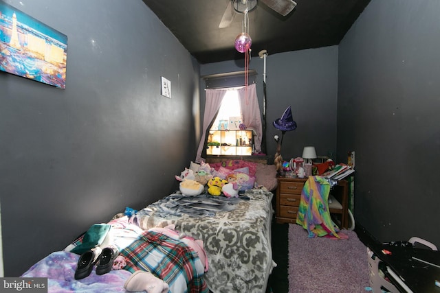 bedroom featuring carpet floors and ceiling fan