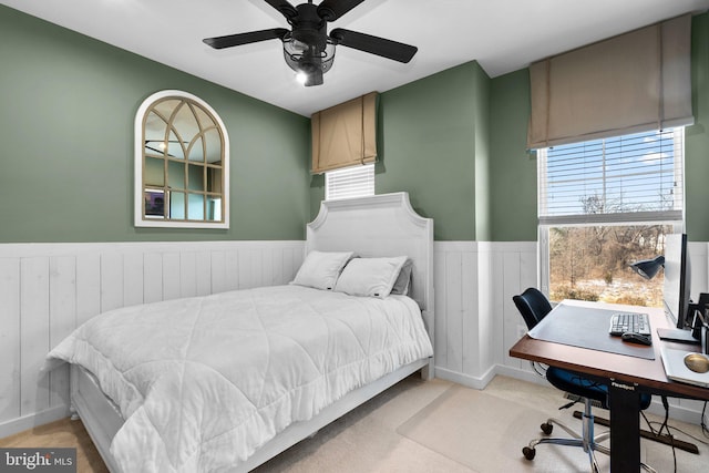 bedroom featuring ceiling fan