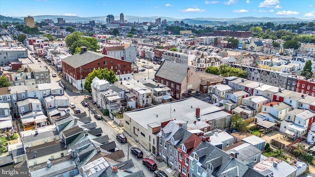 bird's eye view with a mountain view