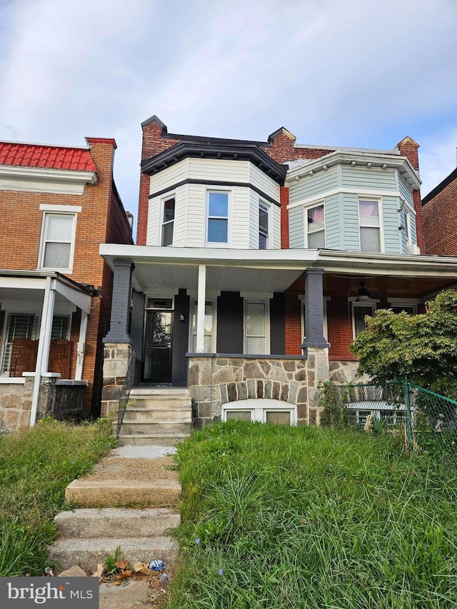 view of front of house featuring a porch