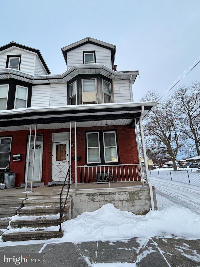 view of front of house featuring covered porch