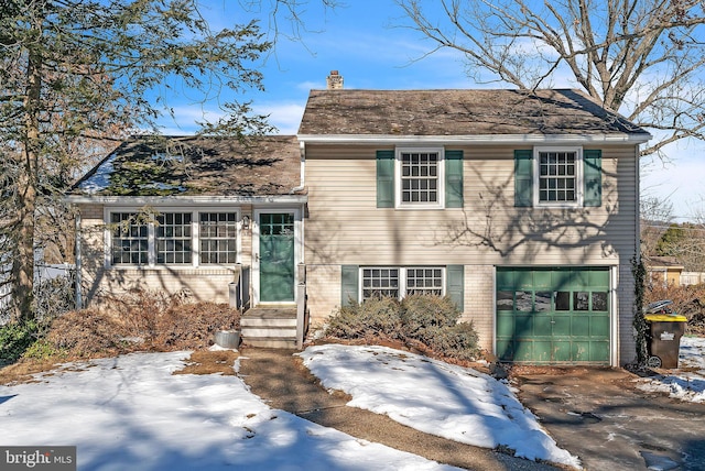 view of front facade featuring a garage