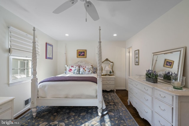 bedroom featuring ceiling fan