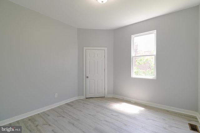 3603 Oakmont Ave, Baltimore, MD 21215 - unfurnished room featuring light wood-type flooring and baseboards