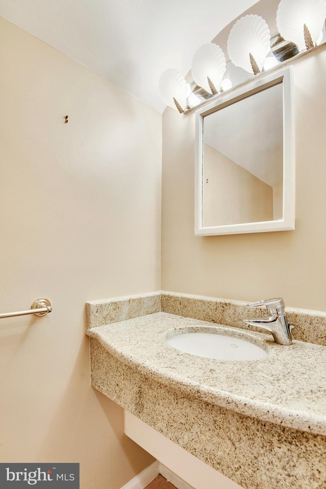 bathroom featuring sink