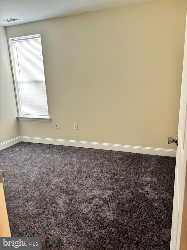 empty room with carpet