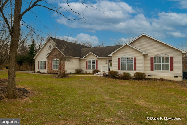 single story home with a front yard and crawl space