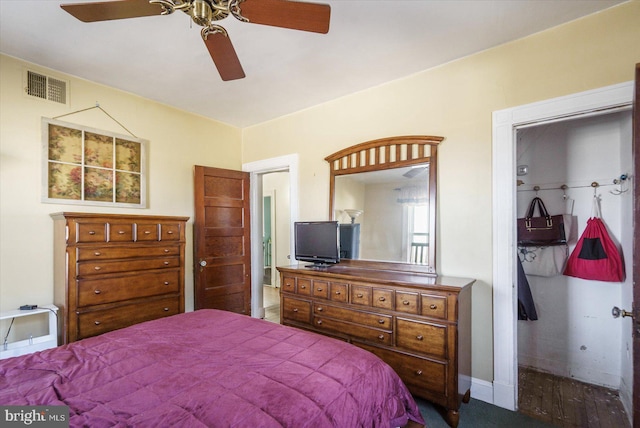 bedroom with ceiling fan