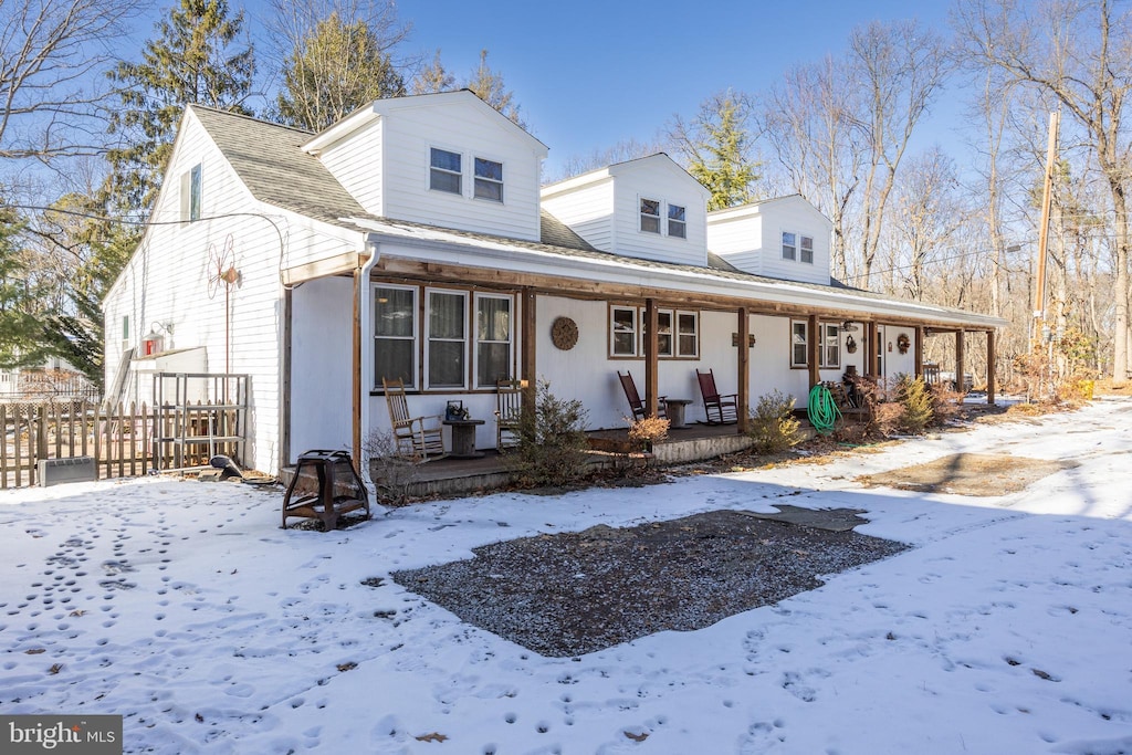 view of front of house with a porch