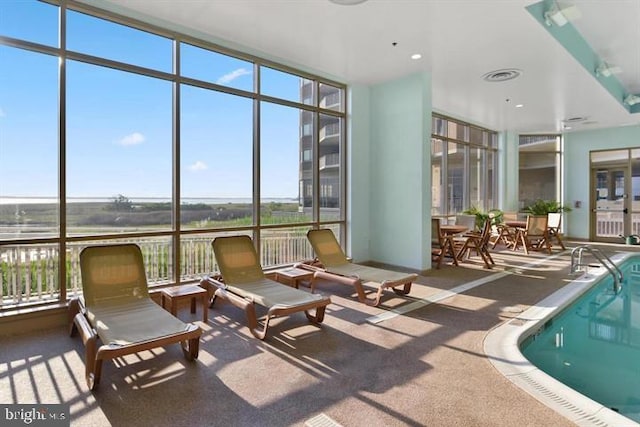 view of sunroom / solarium