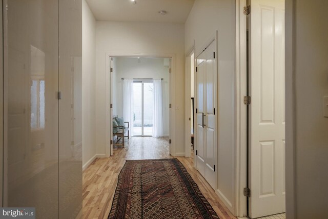 1215 N Hancock St, Philadelphia, PA 19122 - corridor featuring light wood-type flooring