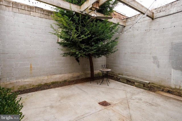 1215 N Hancock St, Philadelphia, PA 19122 - view of patio / terrace