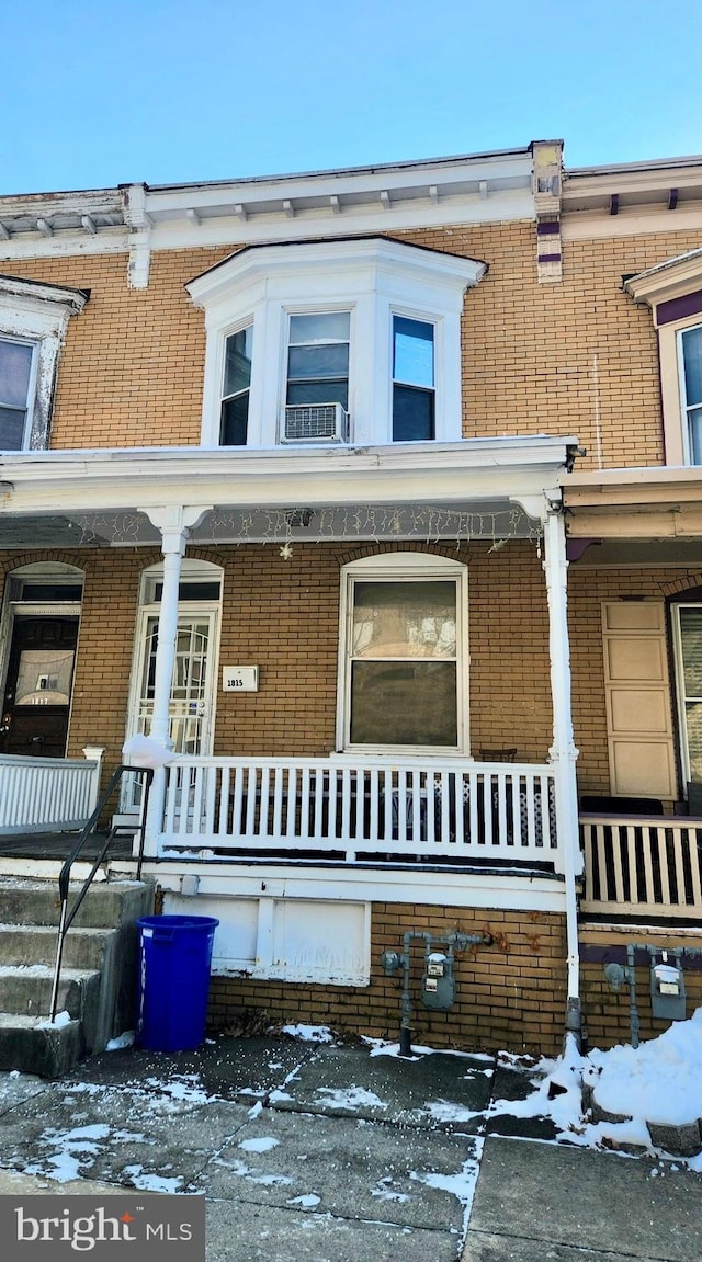 view of front of house with a porch