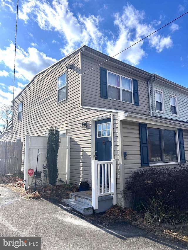 view of front of house