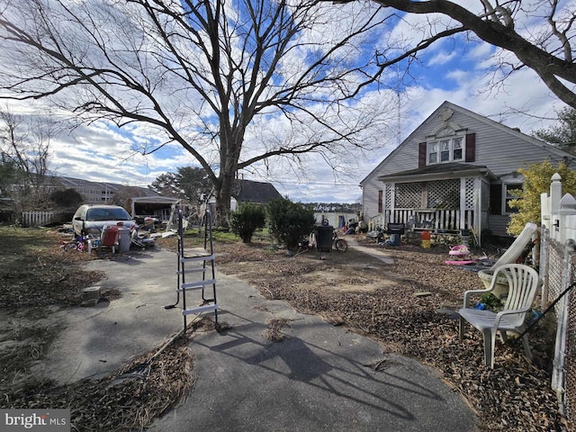 exterior space with a porch