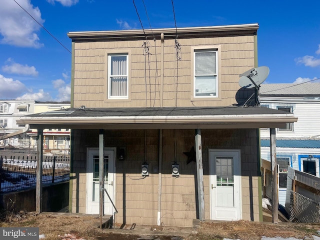 view of front of property