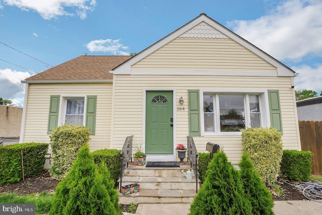 view of front of property