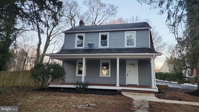 view of front of property featuring a porch