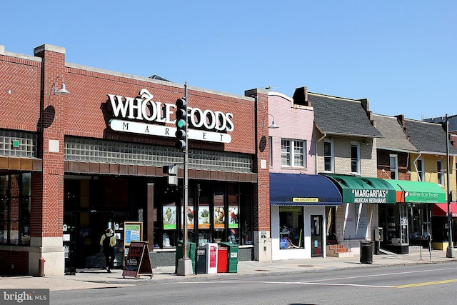 view of building exterior