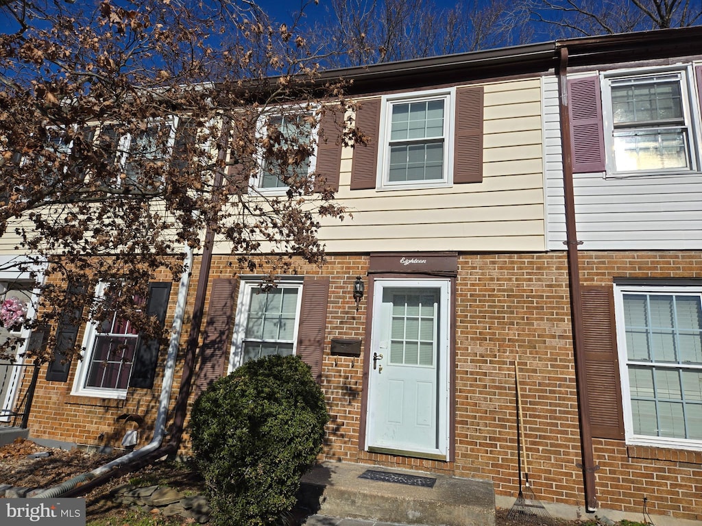 view of townhome / multi-family property