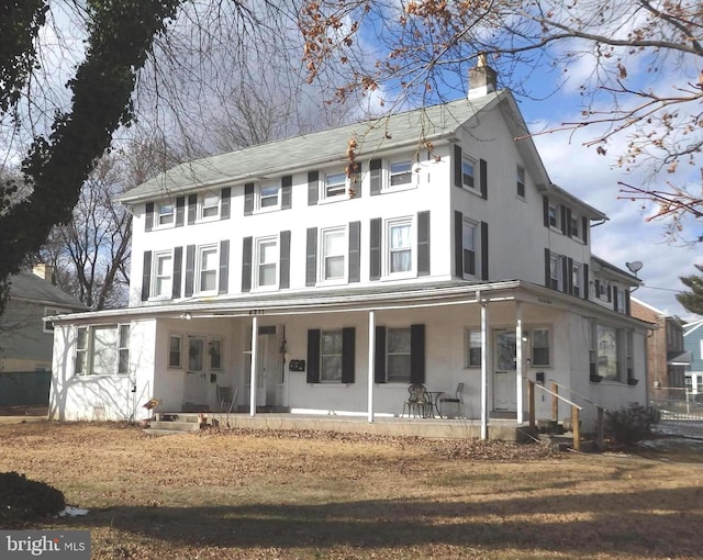 view of front of home with covered porch