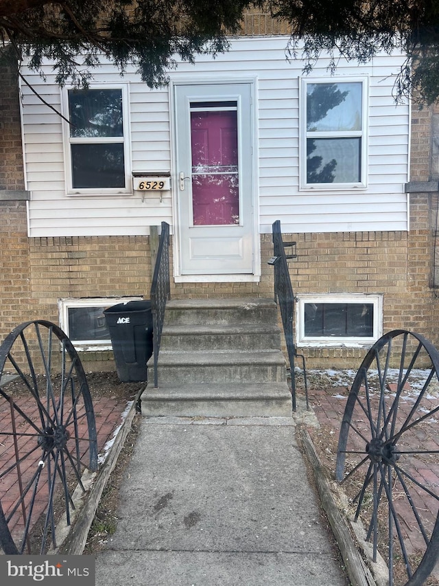 view of property entrance