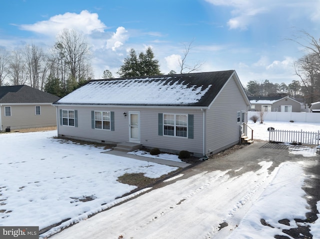 view of front of property