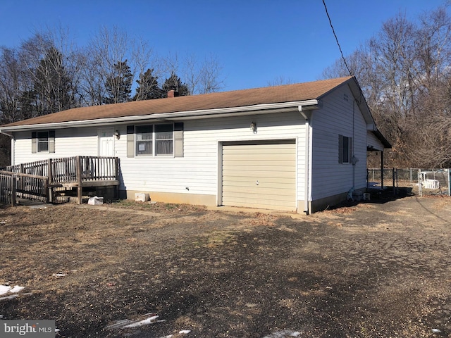 view of front facade with a garage