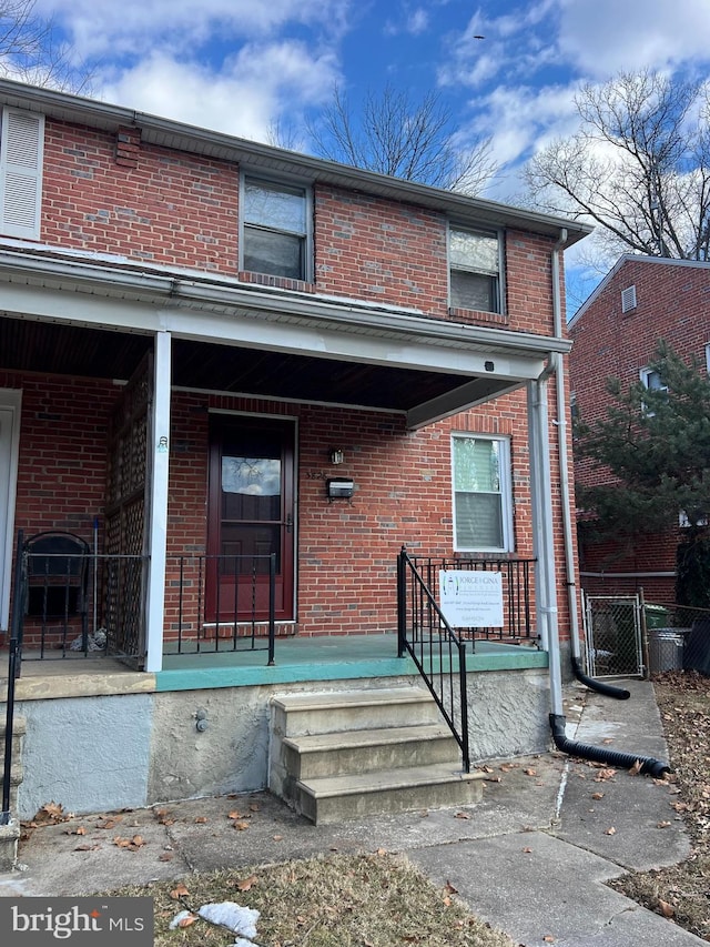 view of front of house featuring a porch