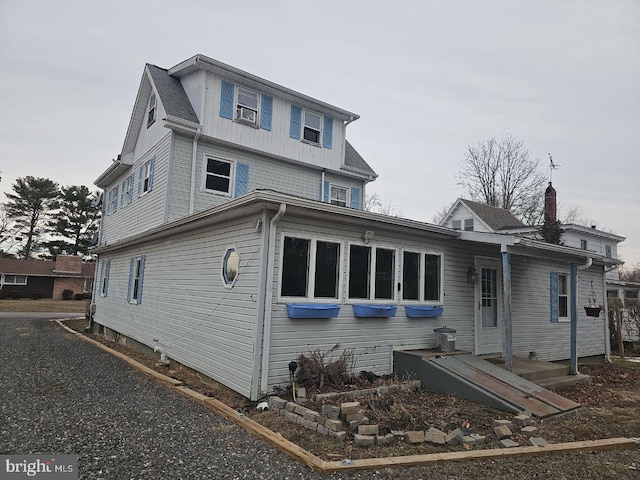 view of front of property