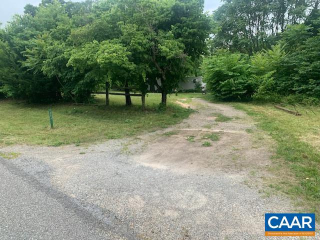 1586 Mountain Creek Rd, Meherrin, VA 23954