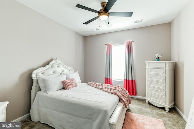 bedroom featuring carpet and ceiling fan