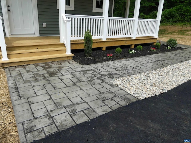 view of patio / terrace with a porch