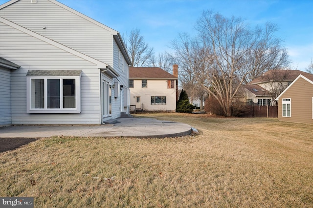 view of yard with a patio area