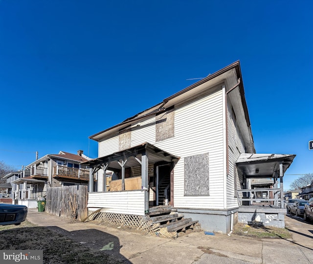 view of front of home with covered porch