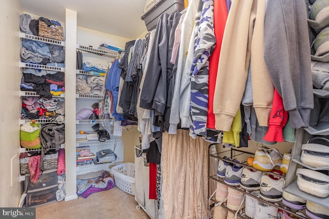 view of spacious closet