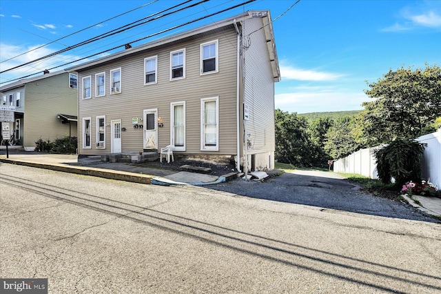 view of front of home