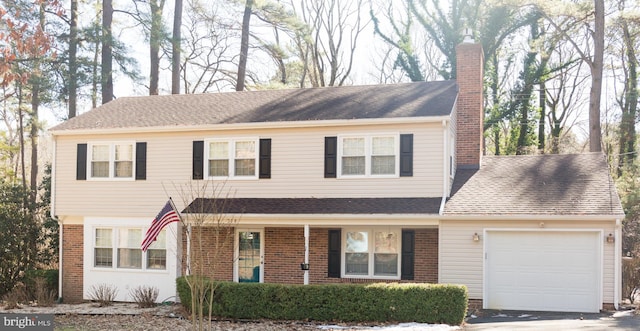 view of front property featuring a garage