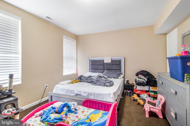 bedroom with carpet flooring