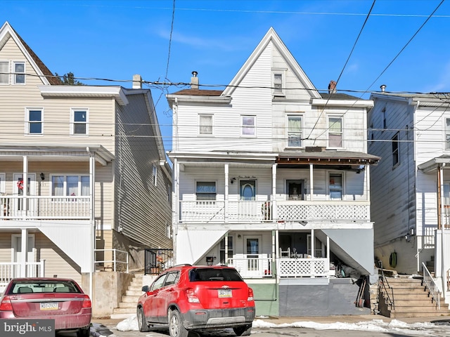 view of front of house featuring a porch