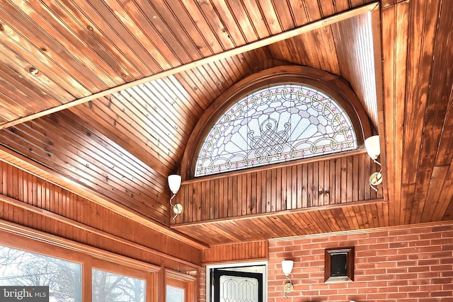 details featuring wooden ceiling