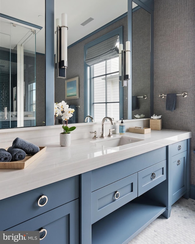 bathroom with vanity