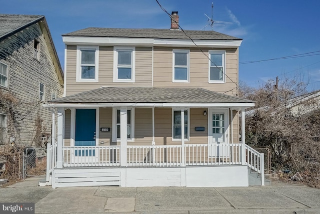 view of front of property featuring a porch