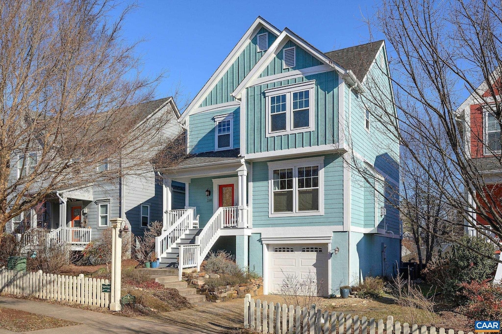 view of front of house featuring a garage