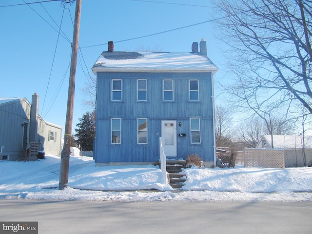 view of front of house