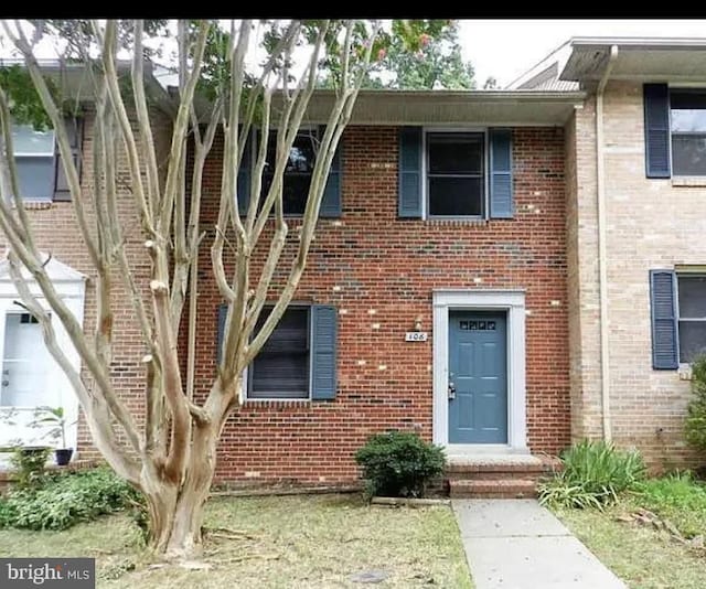 view of townhome / multi-family property