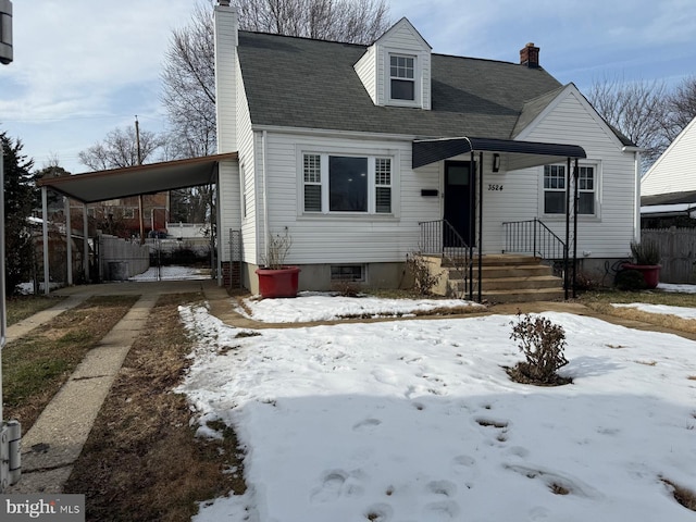 view of front of property