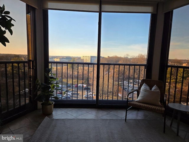 view of sunroom / solarium