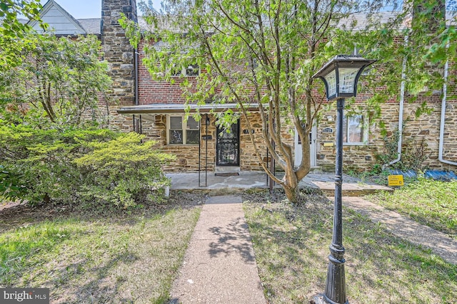 view of front of home with a porch