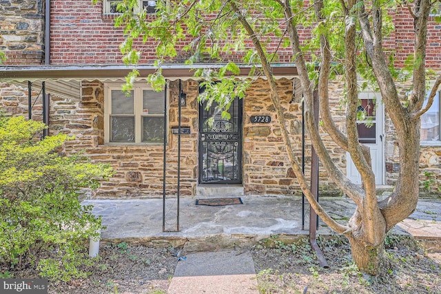 view of entrance to property